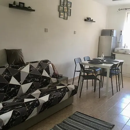 Apartment Garda Apartman *